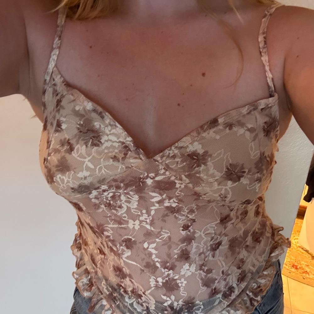 NWOT Floral Lace Cream and Brown Cami Top - Picture 4 of 9